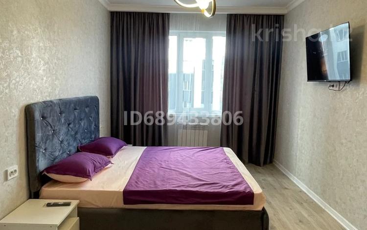 2-комнатная квартира · 57 м² · 2/5 этаж, мкр 8, Мкр 8. мкр 5. 45-1 — Абилхайыр хан за 599 〒 в Актобе — фото 2