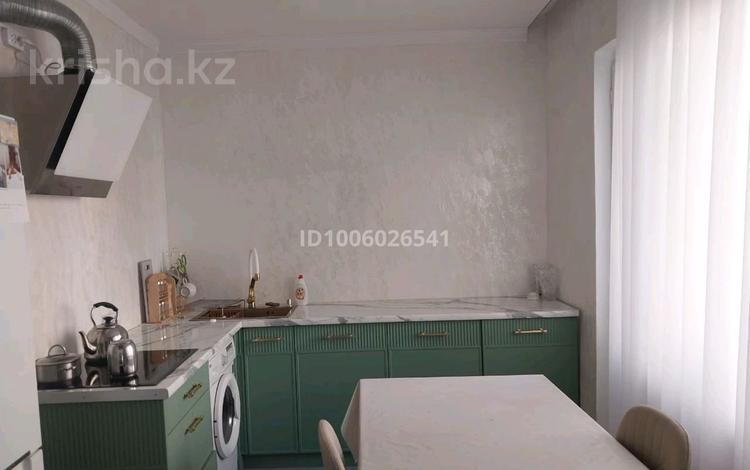 1-бөлмелі пәтер · 50 м² · 5/16 қабат, мкр. Алмагуль, алмагуль, бағасы: 17.5 млн ₸ в Атырау — фото 2