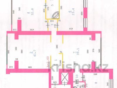 4-комнатная квартира · 180 м² · 3/9 этаж, мкр 12 21В — проспект Абилкайыр Хана за 400 000 〒 в Актобе