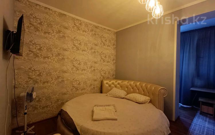 1-бөлмелі пәтер · 25 м² · 1/9 қабат, мкр Аксай-1А 27А — Толе би Момыш улы, бағасы: 10 000 ₸ в Алматы, Ауэзовский р-н — фото 2