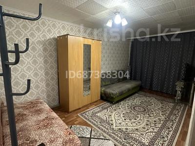 1-комнатная квартира, 36 м², 5/5 этаж помесячно, Шевченко 32 за 120 000 〒 в Жезказгане