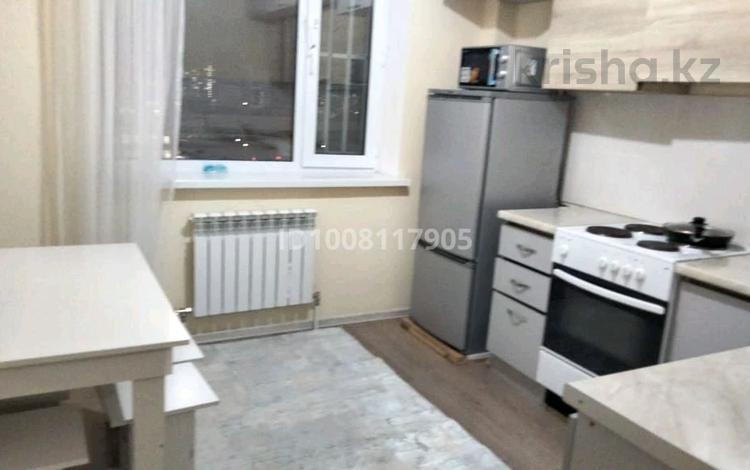 1-бөлмелі пәтер · 39 м² · 11/22 қабат, Бектурова 4/6 — Кардиоцентр, бағасы: 2 500 ₸ в Астане, Нура р-н — фото 2