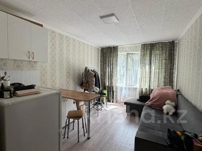 Продажа квартир в Алматы: 1-комнатная квартира · 18 м² · 2/4 этаж, мкр №6 за 12.5 млн 〒 1-комнатная квартира · 18 м² · 2/4 этаж, мкр №6 за 12.5 млн 〒 в Алматы, Ауэзовский р-н