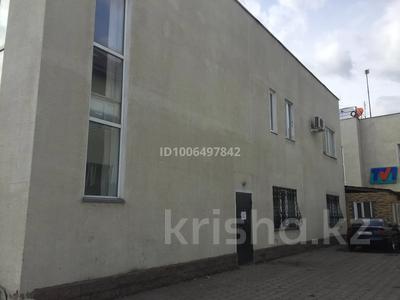Свободное назначение, офисы, магазины и бутики, образование, кабинеты и рабочие места, студии · 180 м² за 600 000 〒 в Караганде, Казыбек би р-н