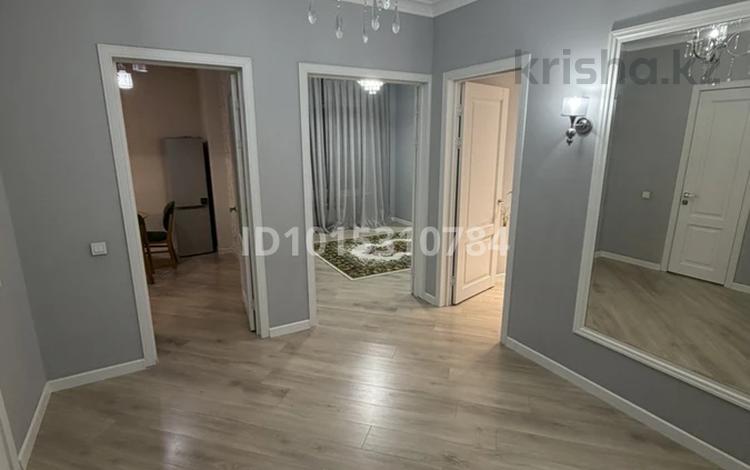 3-бөлмелі пәтер · 89.9 м² · 8/9 қабат, Нұрсәт ш/а, Аргынбекова 128 — Байтерекова, бағасы: 47 млн ₸ в Шымкенте, Каратауский р-н — фото 2