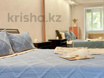2-комнатная квартира · 58 м² · 2/4 этаж, Абая 77 за 32 000 ₸ в Алматы, Алмалинский р-н