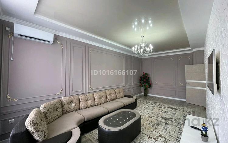 2-бөлмелі пәтер · 90 м², Сары Арқа ш/а , Кулманова 35, бағасы: 400 000 ₸ в Атырау, мкр Сары Арка — фото 2
