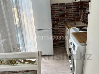 1-бөлмелі пәтер · 28 м² · 3/9 қабат, Ақсай-1А ш/а. 28А — Толе би -Момышулы, бағасы: 19.5 млн ₸ в Алматы, Ауэзовский р-н