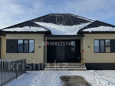 Жеке үй · 5 бөлме · 220 м² · 8 жүзд., мкр Зарослый, 5 улица 70, бағасы: 50 млн ₸ в Атырау