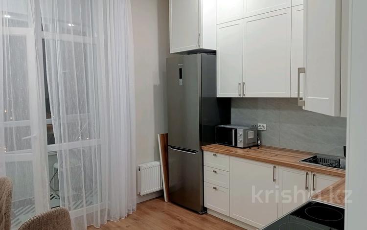 2-бөлмелі пәтер · 70 м² · 5/12 қабат, Байтурсынова 30/1, бағасы: 320 000 ₸ в Астане, Алматы р-н — фото 2