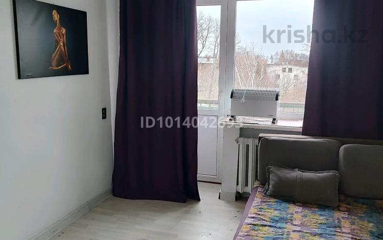 3-бөлмелі пәтер · 56 м² · 5/5 қабат, Космонавтов 3, бағасы: 13 млн ₸ в Риддере — фото 2