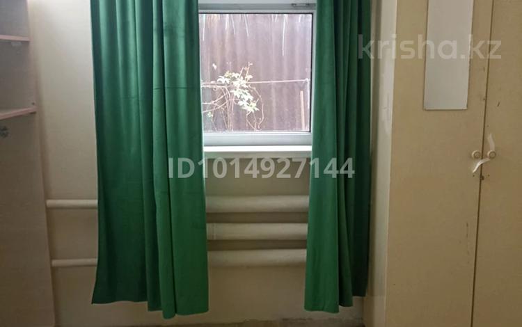 4 бөлме · 100 м² · 1/1 қабат, Ногайбаева — Жансугурова54, бағасы: 75 000 ₸ в Алматы, Жетысуский р-н — фото 2