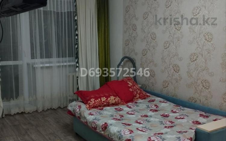 1-комнатная квартира · 31 м² · 3/5 этаж, Майкудук, 13й микрорайон 25 за 8 000 ₸ в Караганде, Алихана Бокейханова р-н — фото 2