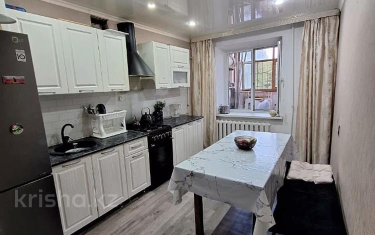 2-бөлмелі пәтер · 55 м² · 1/10 қабат, Гагарина, бағасы: 19.5 млн ₸ в Уральске — фото 2
