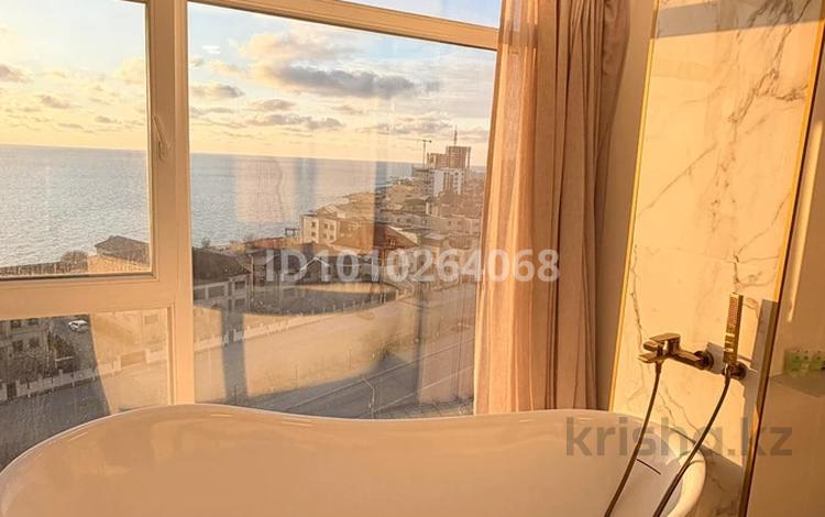 1-бөлмелі пәтер · 40 м² · 10/10 қабат, 4-й мкр 9 — Вид на море, бағасы: 25 000 ₸ в Актау — фото 12