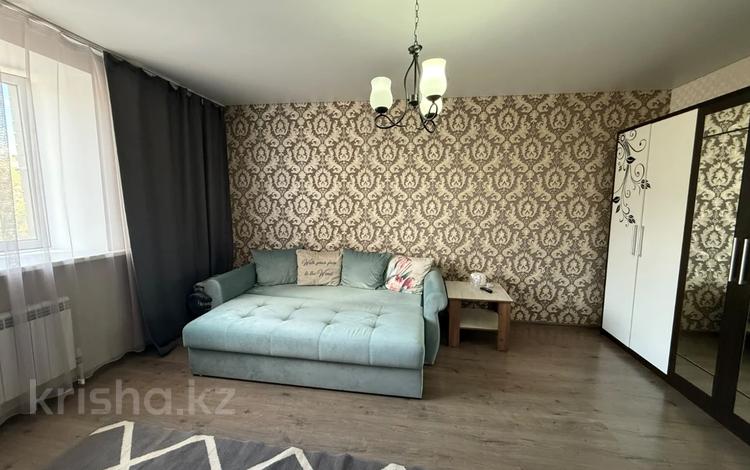 1-комнатная квартира · 41 м² · 7/10 этаж, мкр Юго-Восток, ул. Сарыарка за 23.5 млн ₸ в Караганде, Казыбек би р-н — фото 2