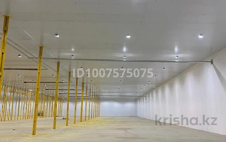 Свободное назначение, склады, кабинеты и рабочие места · 6500 м² за ~ 16.3 млн 〒 в  — фото 2