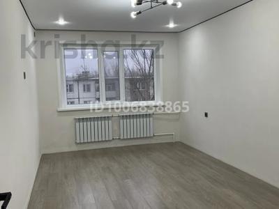 2-бөлмелі пәтер · 48 м² · 5/5 қабат, Майкудук, 14й микрорайон 33 — Кузембаева, бағасы: 14.7 млн 〒 в Караганде, Алихана Бокейханова р-н