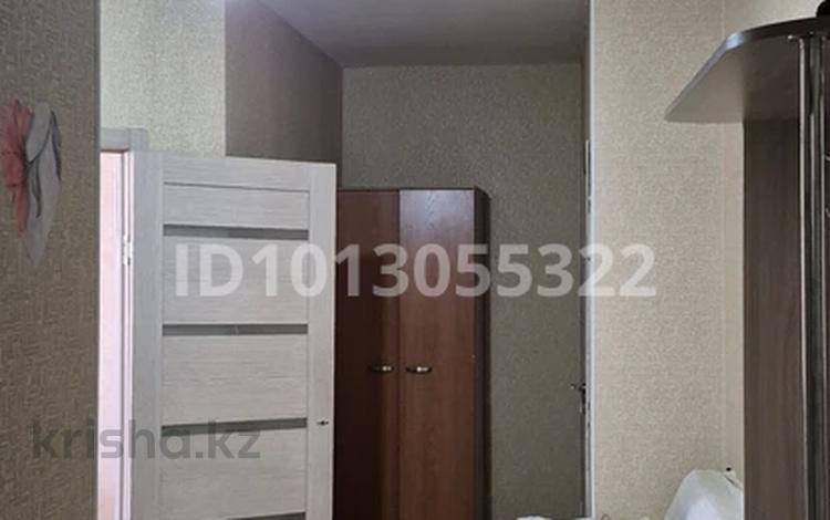 1-бөлмелі пәтер · 50 м², 10 мкр 24, бағасы: 8 000 ₸ в Аксае — фото 2