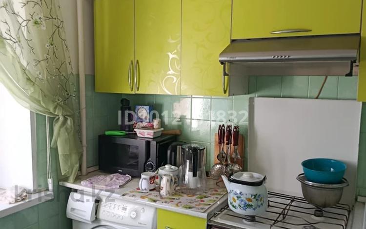 2-комнатная квартира · 45.9 м² · 2/5 этаж, ул. Байзак Батыра 207 за 15 млн ₸ в Таразе — фото 2