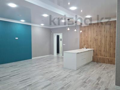 5-бөлмелі пәтер · 140 м² · 3/5 қабат, Бирлик, бағасы: 62.5 млн ₸ в Талдыкоргане, мкр Бирлик