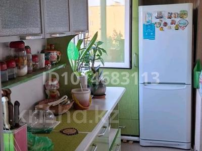 4-комнатная квартира · 79 м² · 4/5 этаж, 13-й микрорайон, 13-й микрорайон улица Уалиханова 200 за 25 млн ₸ в Шымкенте, Енбекшинский р-н