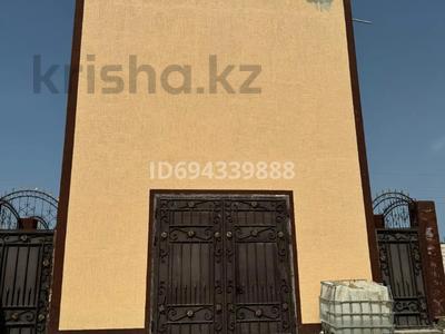 Продажа коммерческой недвижимости в Мангистауской обл.: Свободное назначение, офисы, азс, автосервисы и автомойки · 300 м² за 56 млн 〒 Свободное назначение, офисы, азс, автосервисы и автомойки · 300 м² за 56 млн 〒 в Актау, 1А мкр