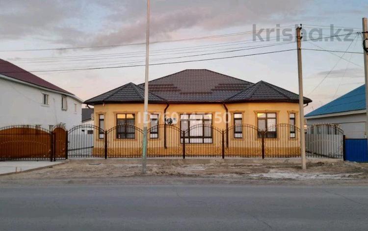 Отдельный дом · 5 комнат · 170 м² · 9 сот., мкр Сарыкамыс, Сатан Шореев за 55 млн 〒 в Атырау — фото 2