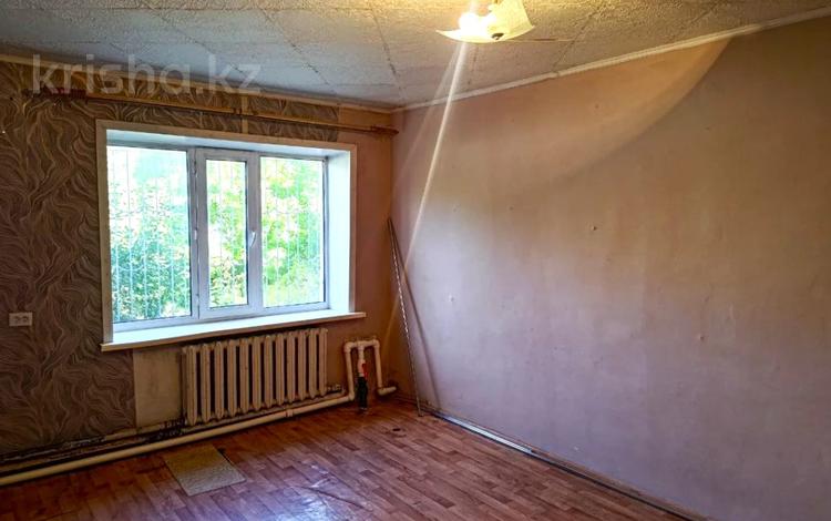 1-комнатная квартира · 30 м² · 1/2 этаж, Пришахтинск, Мелитопальская 4в за 5 млн ₸ в Караганде, Алихана Бокейханова р-н — фото 2