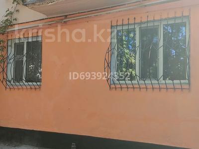 2-комнатная квартира · 37 м² · 1/4 этаж, проспект Абая 198 — Клиника Джошибаева за 15.5 млн ₸ в Таразе