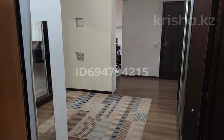 2-бөлмелі пәтер · 70 м² · 14/17 қабат, Иманова 41 — Иманова-Брусиловского, бағасы: 30 млн ₸ в Астане, р-н Байконур — фото 3