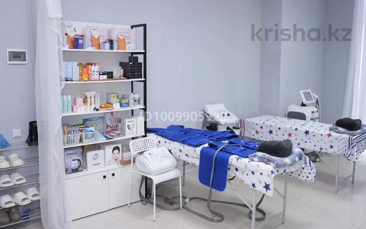 Готовый бизнес аппаратного массажа и лазерной эпиляции · 45 м², бағасы: 12 млн 〒 в Актобе, мкр. Алтын орда — фото 10