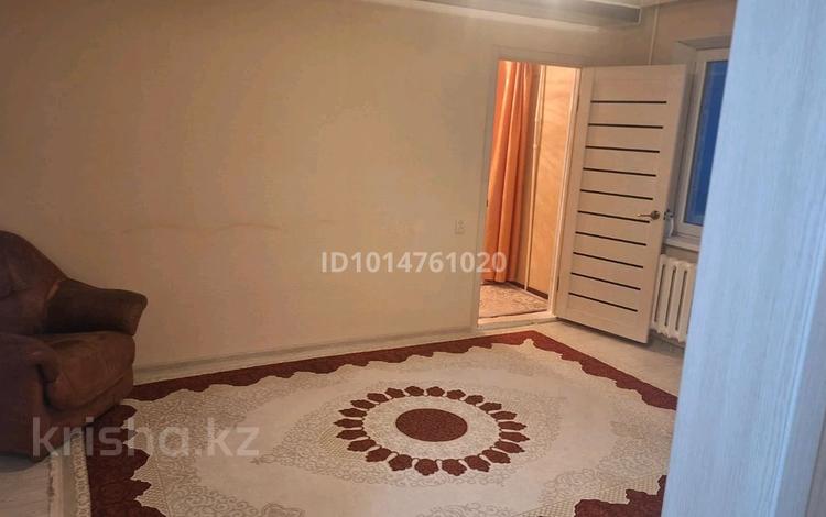 2-комнатная квартира · 40 м² · 3/5 этаж, Жаманкулова 4/1 за 90 000 ₸ в Актобе, мкр. Сельмаш — фото 2
