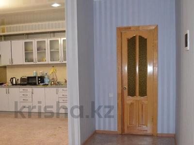 3-комнатная квартира, 143 м², 9/9 этаж, Назарбаева 327А за 55 млн 〒 в Петропавловске
