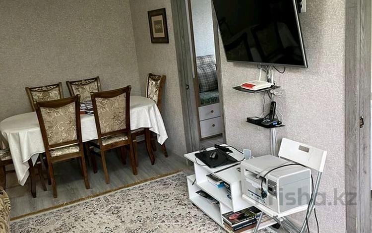 4-комнатная квартира · 62 м² · 1/5 этаж, 17 микрорайон 39 за 16.5 млн ₸ в Караганде, Алихана Бокейханова р-н — фото 3
