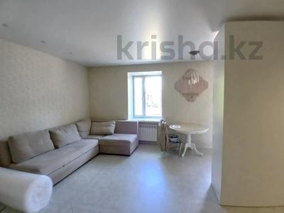 4-бөлмелі пәтер · 90 м² · 2/2 қабат, Жаңа қала ш/а., Ермекова 17, бағасы: 46 млн ₸ в Караганде, Казыбек би р-н