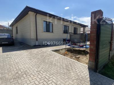 Отдельный дом · 4 комнаты · 170 м² · 8 сот., Квартал 1 27 за 92 млн ₸ в Кыргауылдах