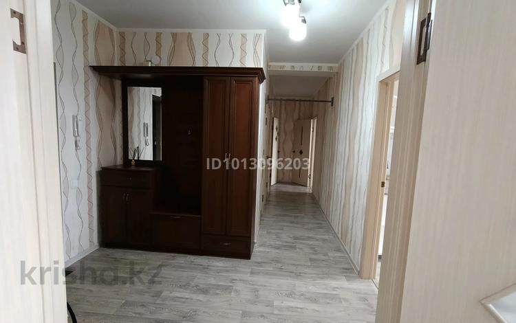 2-комнатная квартира · 69 м² · 4/9 этаж, мкр. Алтын орда, Батыс 2 21А за 180 000 ₸ в Актобе — фото 2