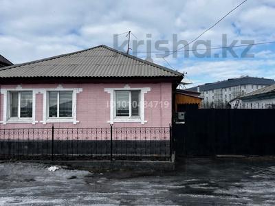 Отдельный дом · 3 комнаты · 87 м² · , Дулатова 10 — ЦУМ за 35 млн ₸ в Семее