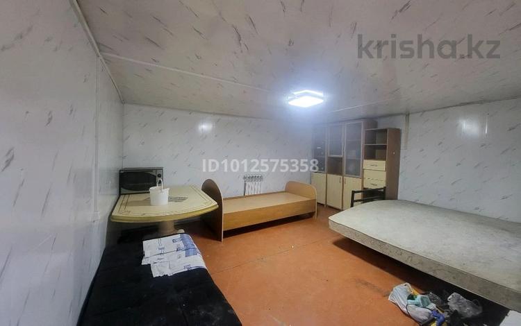 1 бөлме · 25 м² · 1 қабат, Баянаульская 63, бағасы: 80 000 ₸ в Алматы, Жетысуский р-н — фото 2