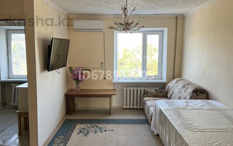 2-бөлмелі пәтер, 60 м², 3/4 қабат, Абай 41, бағасы: 11 млн 〒 в  — фото 2