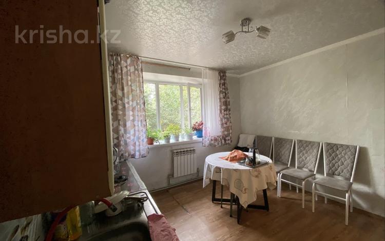 2-бөлмелі пәтер · 40 м², Махмута Кашкари 16 — Ртс, бағасы: 14 млн ₸ в Талгаре — фото 2
