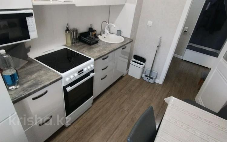 2-комнатная квартира · 54 м² · 5/9 этаж, проспект Сатпаева 2 за 28 млн ₸ в Усть-Каменогорске, Ульбинский — фото 11