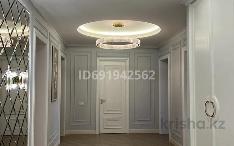 4-бөлмелі пәтер · 170 м² · 11/12 қабат, Касымова 32 — Тимирязева -Шашкина, бағасы: 185 млн ₸ в Алматы, Бостандыкский р-н — фото 2