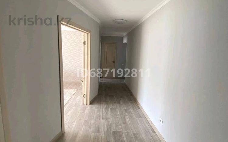 3-комнатная квартира, 74 м², 8/9 этаж помесячно, Байтурсынова 65