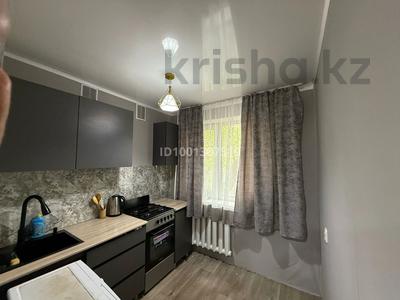 3-комнатная квартира · 60.3 м² · 1/5 этаж, 7 мкр 21д за 12.5 млн 〒 в Темиртау