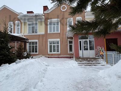 Үйдің бір бөлігі · 3 бөлме · 118.2 м² · 3 сот., ул. Куман Тастанбекова 20, бағасы: 110 млн ₸ в Астане, Есильский р-н