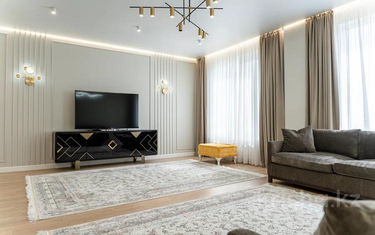 4-бөлмелі пәтер · 209 м² · 8/9 қабат, Туран 5/8, бағасы: 238 млн ₸ в Астане, Нура р-н — фото 2