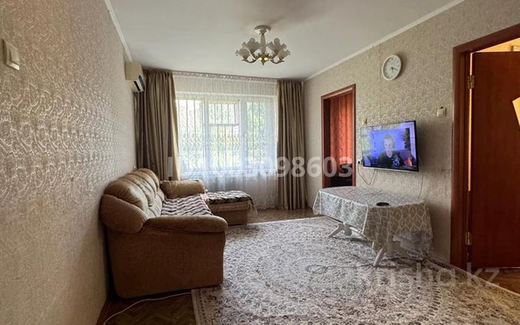 4-комнатная квартира · 65 м² · 1/5 этаж, мкр 5, Есет-батыра за 19 млн 〒 в Актобе — фото 2