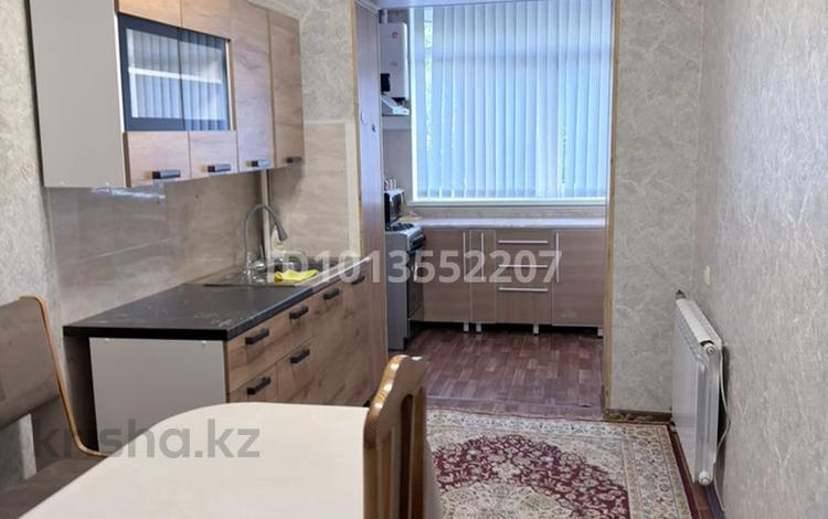 4-комнатная квартира · 90 м² · 3/5 этаж, Мадели кожа 48а — Байтурсынова за 300 000 ₸ в Шымкенте, Туран р-н — фото 2